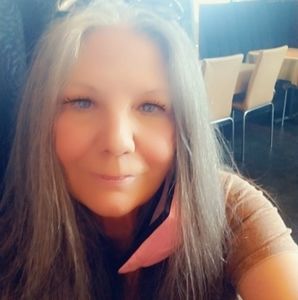 Meet your Posher, Sheila